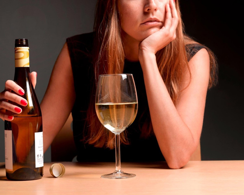 Анонимное лечение женского алкоголизма в Ярцево